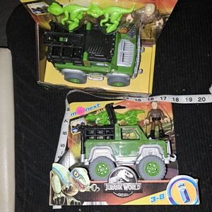 NEW IN BOX - No Fighting Get one for Each kid! Jurassic Park LG Play Sets